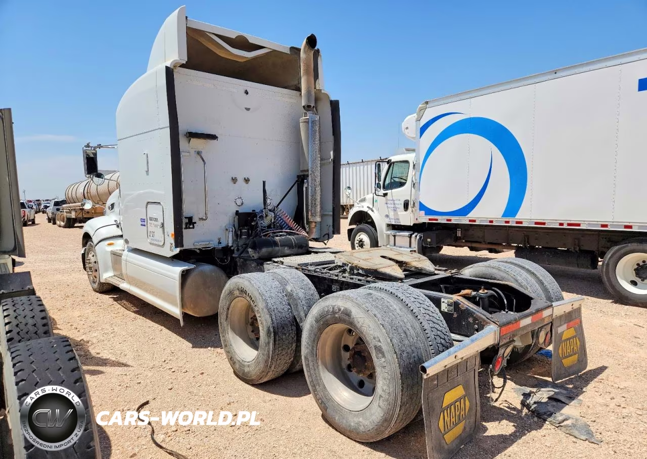 2010 Peterbilt 386 VIN:1XPHD49X5AD101753 - 3