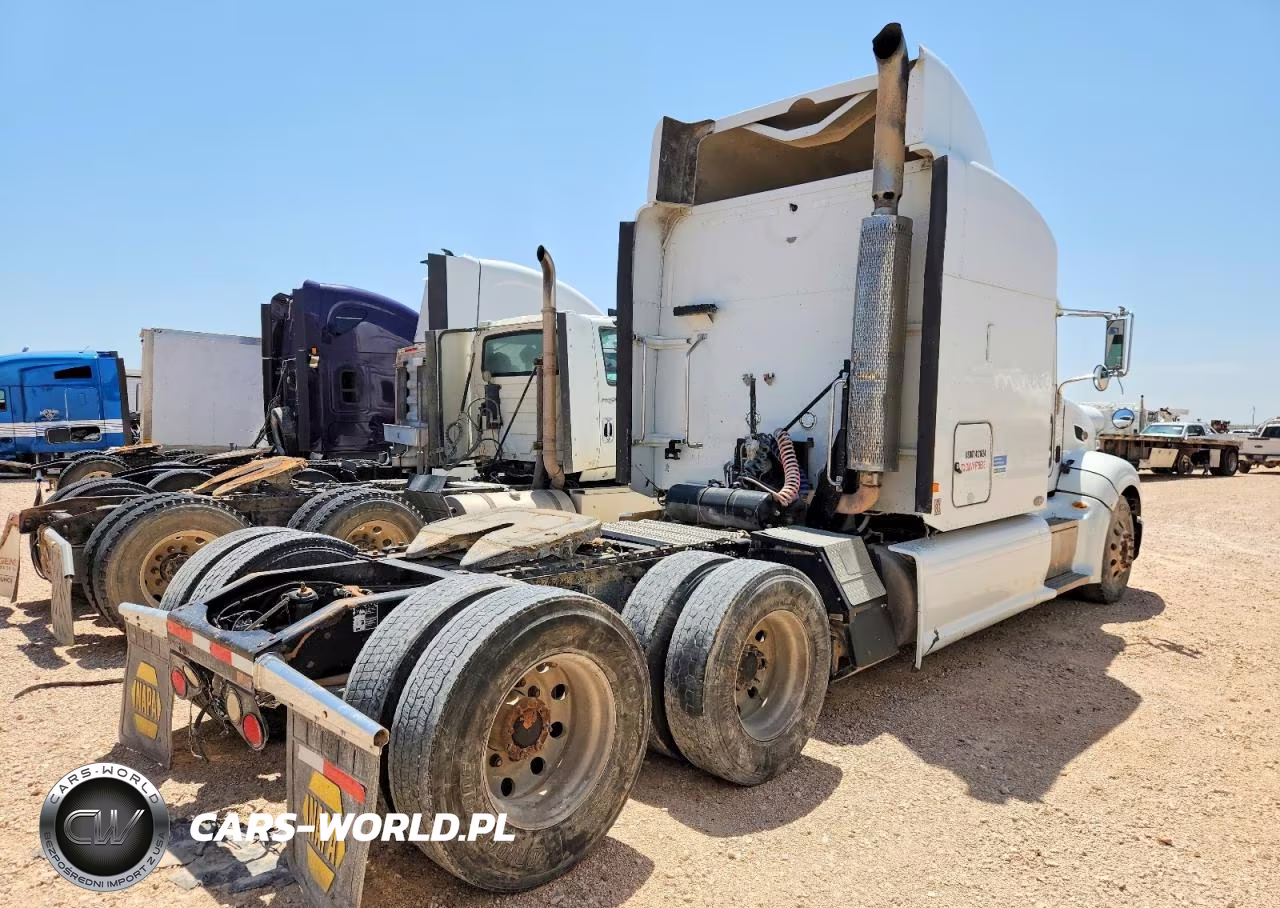 2010 Peterbilt 386 VIN:1XPHD49X5AD101753 - 4