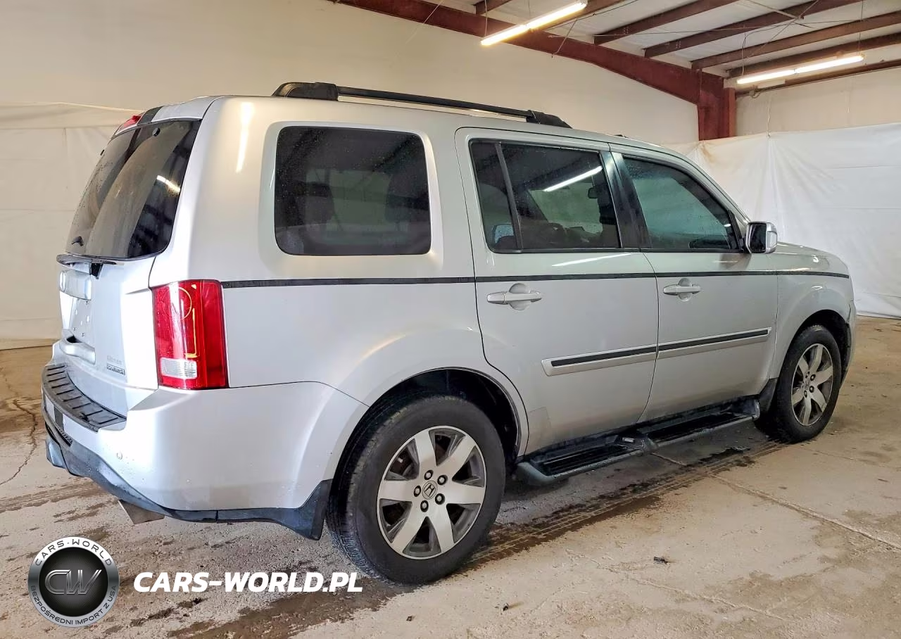 2015 Honda Pilot Touring VIN:5FNYF3H93FB001031 - 3