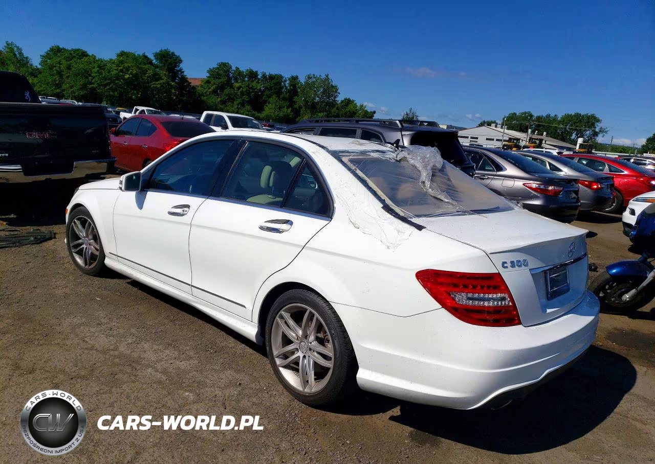 2013 Mercedes-Benz C 300 4Matic VIN:WDDGF8AB2DG136581 - 2