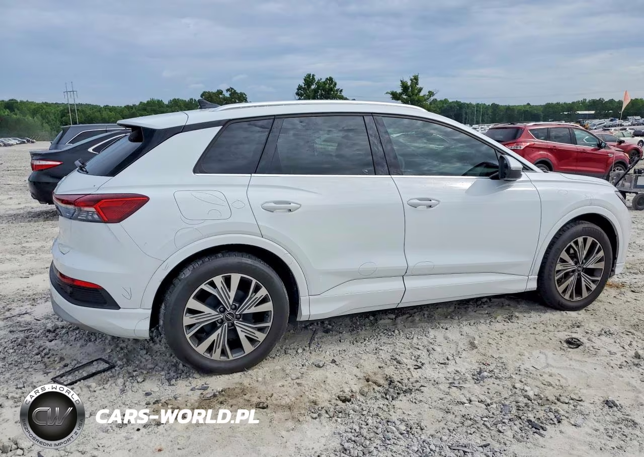 2023 Audi Q4 E-Tron Premium VIN:WA1ACBFZ1PP032917 - 3