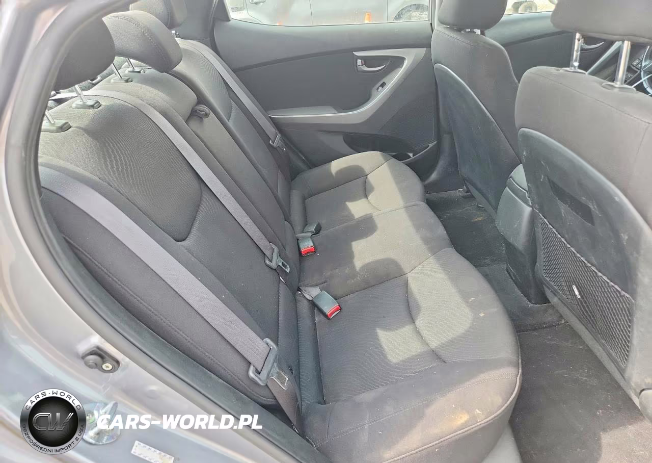 2016 Hyundai Elantra Value Edition VIN:KMHDH4AE7GU557126 - 10