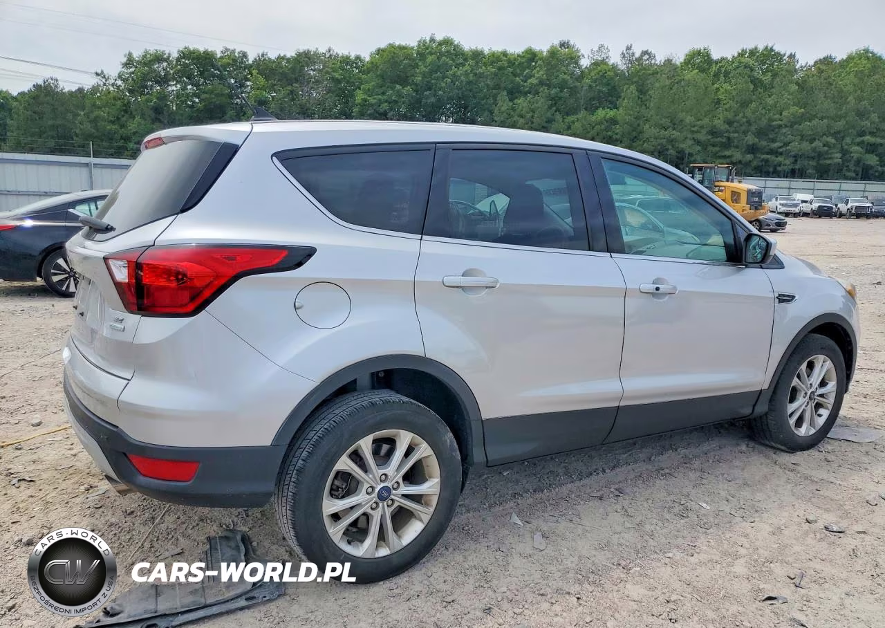 2019 Ford Escape Se VIN:1FMCU0GD5KUA38339 - 3