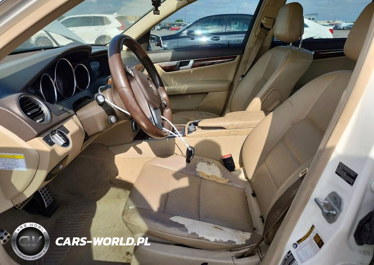 2014 Mercedes-Benz C 250 VIN:WDDGF4HB2EG210985 - 7