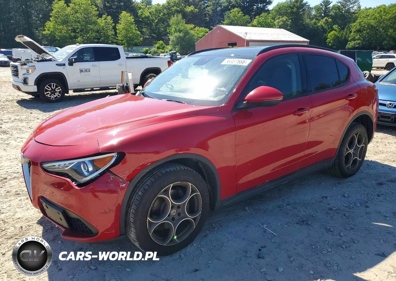 2018 Alfa Romeo Stelvio Sport