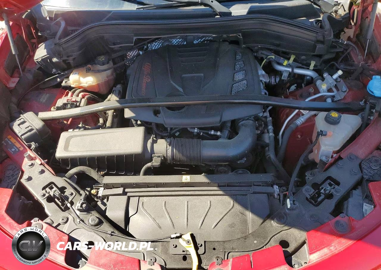 2018 Alfa Romeo Stelvio Sport VIN:ZASFAKPN4J7B70852 - 12