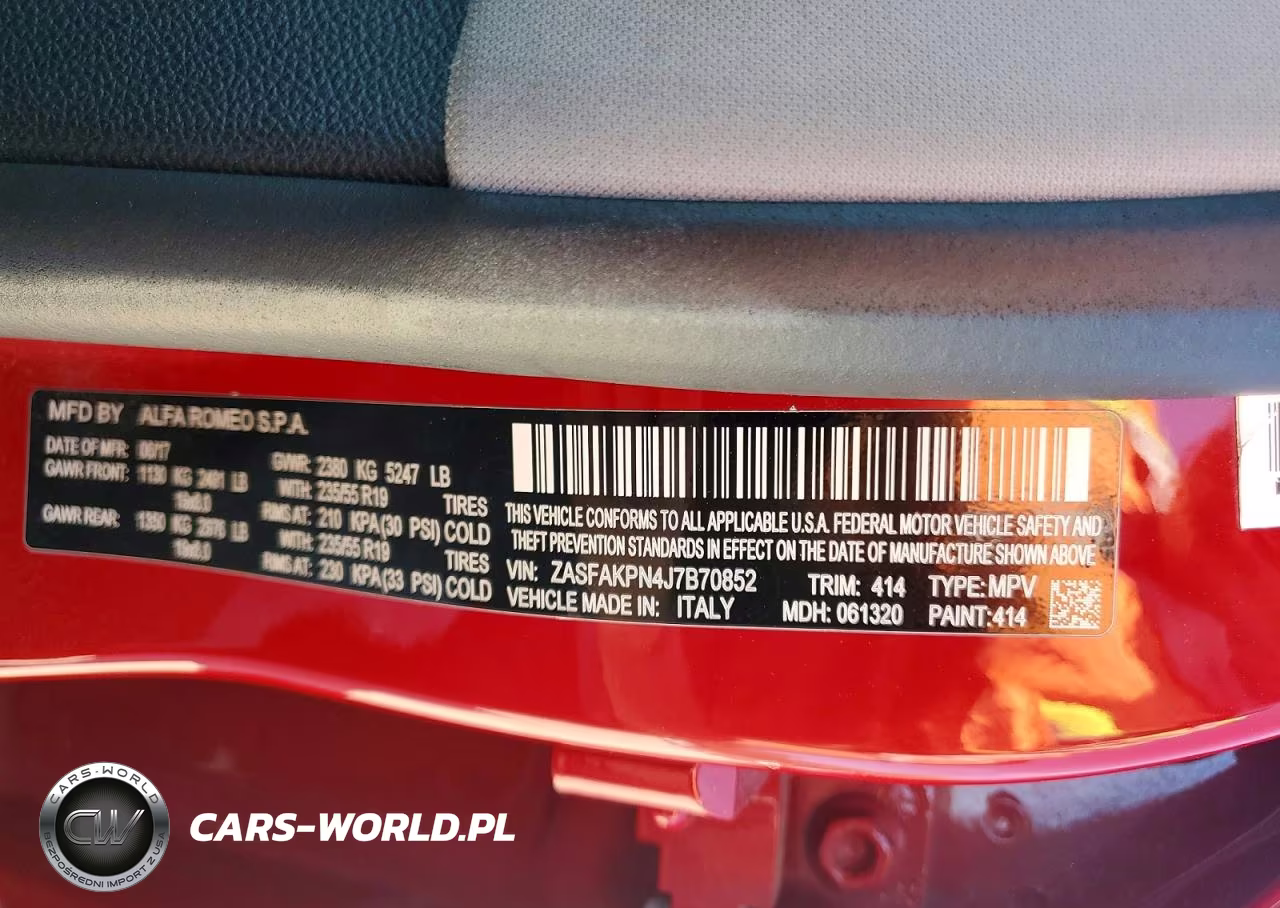 2018 Alfa Romeo Stelvio Sport VIN:ZASFAKPN4J7B70852 - 13