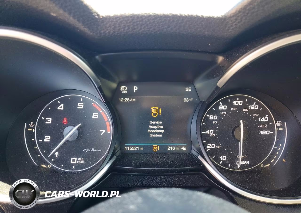 2018 Alfa Romeo Stelvio Sport VIN:ZASFAKPN4J7B70852 - 9