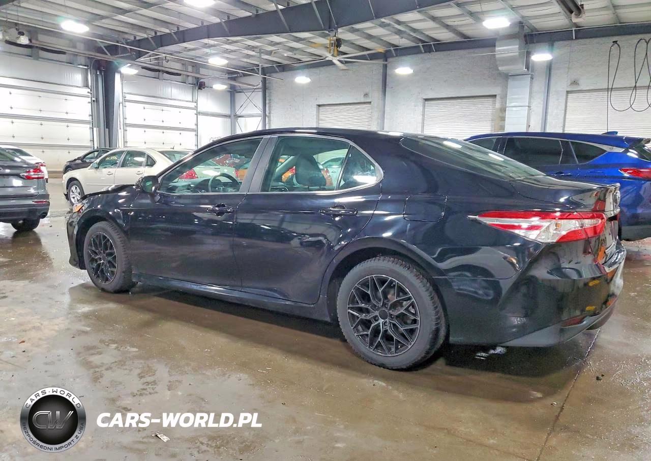 2018 Toyota Camry Le VIN:4T1B11HK3JU098142 - 2