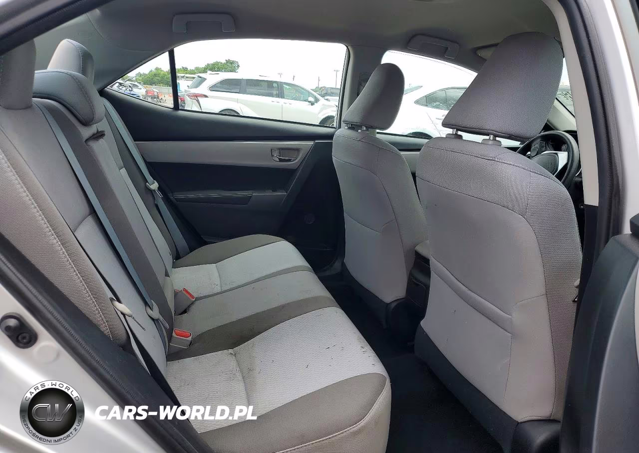 2017 Toyota Corolla Le VIN:5YFBURHE2HP692362 - 10