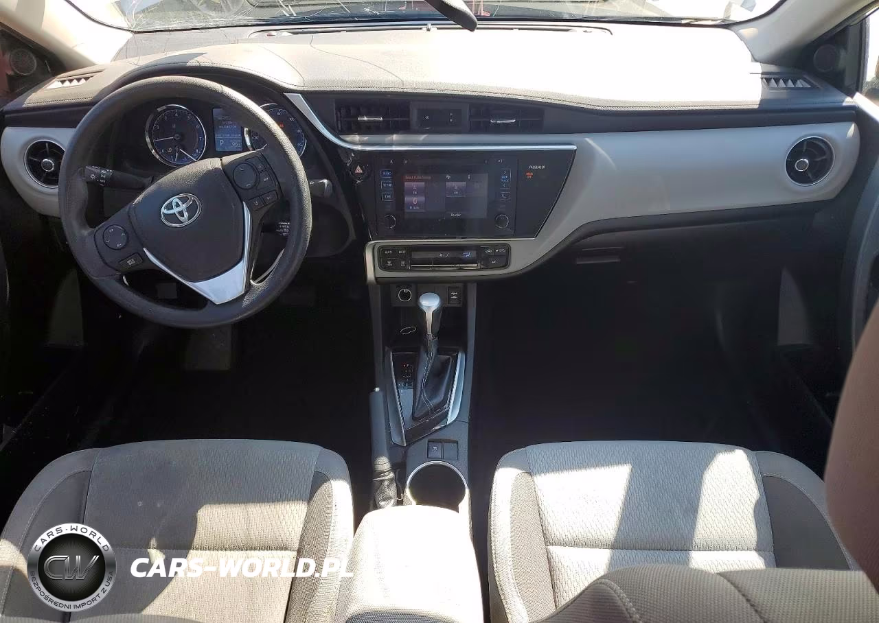 2017 Toyota Corolla Le VIN:5YFBURHE2HP692362 - 8