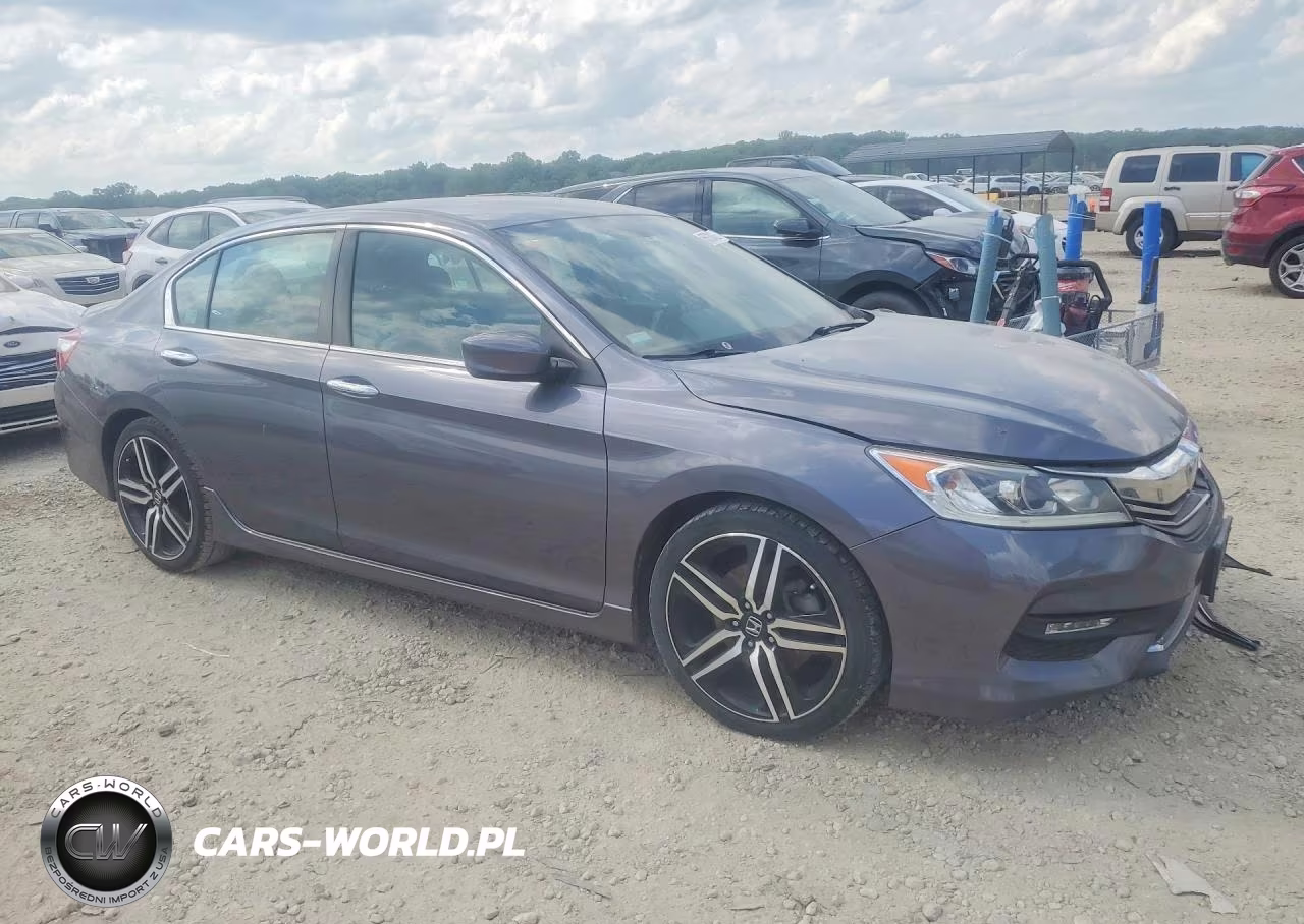 2017 Honda Accord Sport VIN:1HGCR2F52HA136896 - 4