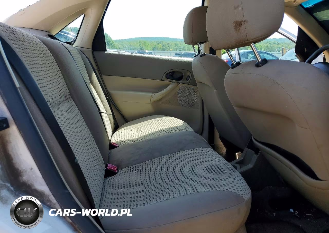 2007 Ford Focus Zx4 VIN:1FAFP34N77W266805 - 10
