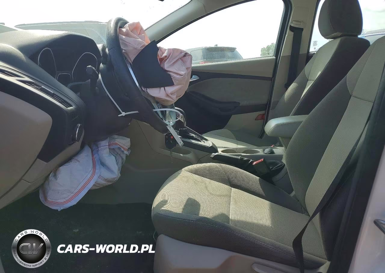 2014 Ford Focus Se VIN:1FADP3F25EL112358 - 7