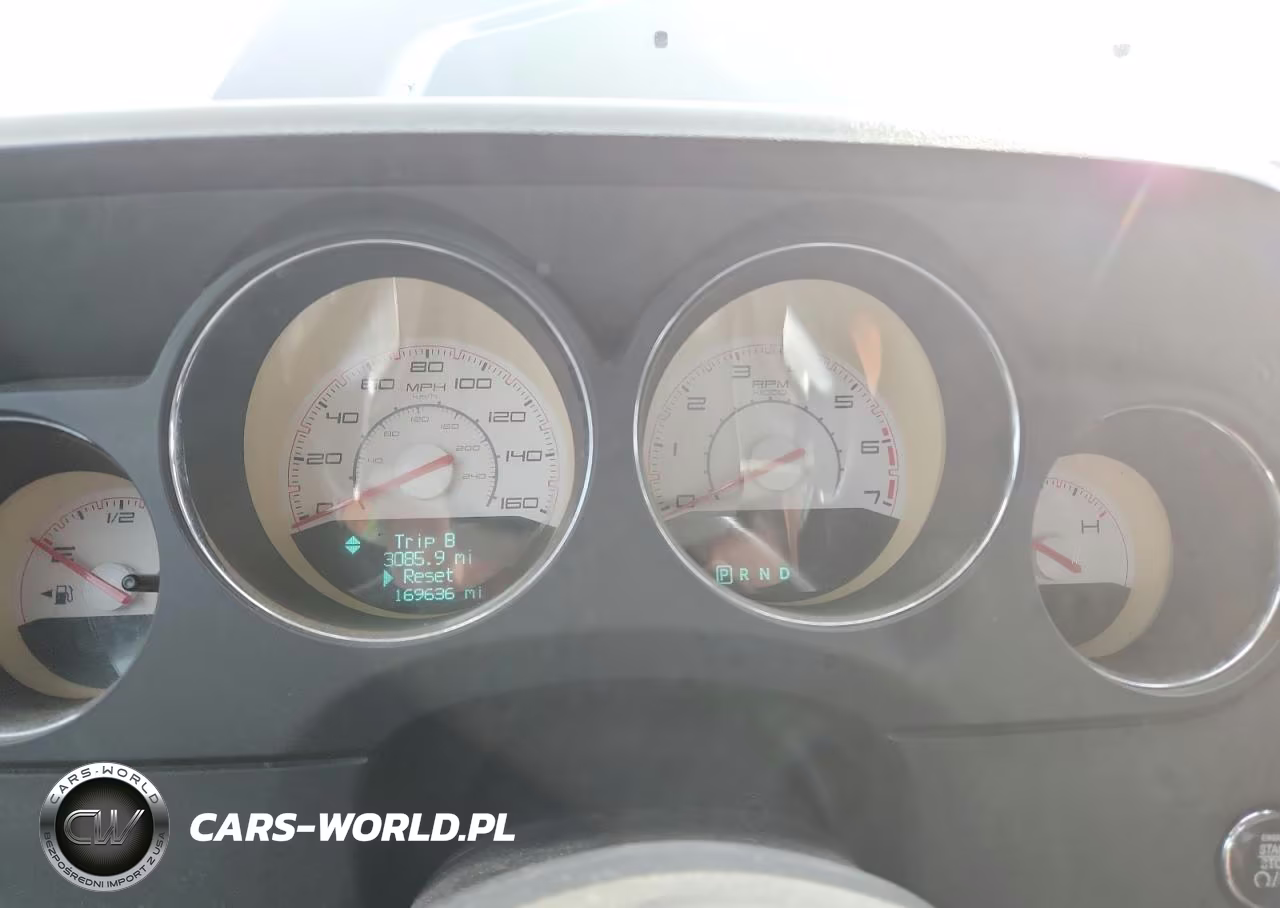 2012 Dodge Challenger R VIN:2C3CDYBT0CH105584 - 9