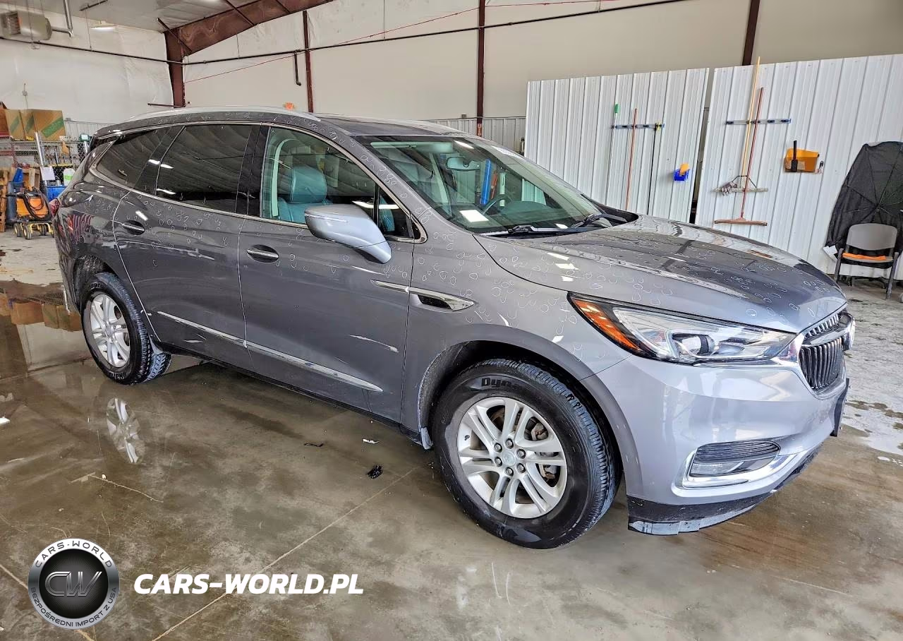 2018 Buick Enclave Essence VIN:5GAERBKW4JJ193517 - 4