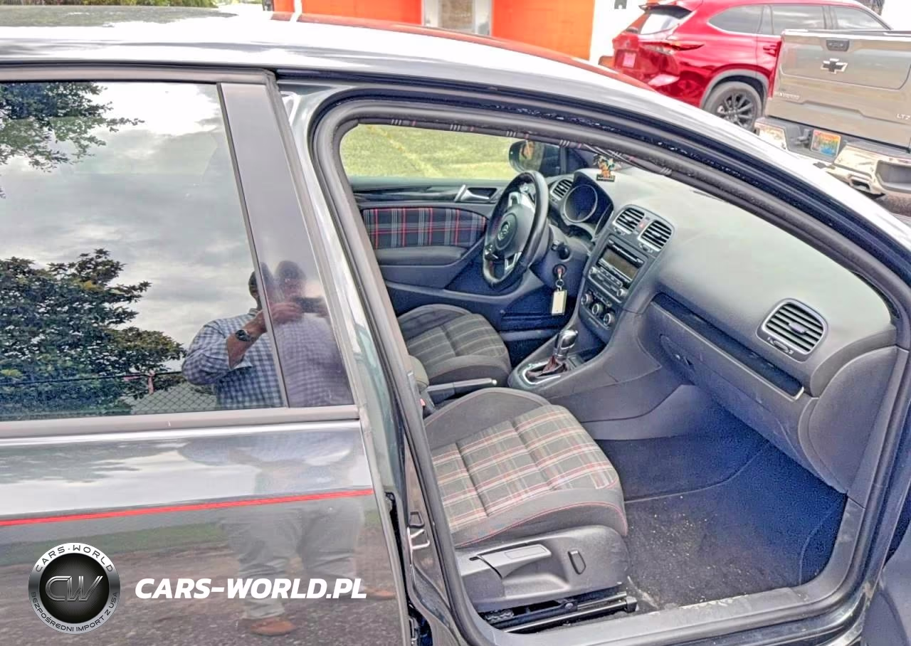 2011 Volkswagen Gti VIN:WVWHV7AJ1BW230585 - 5