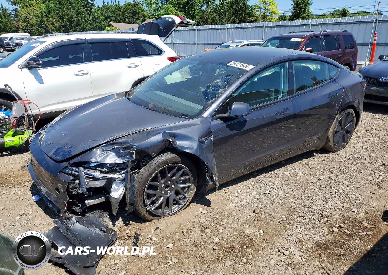 2026 Tesla Model 3 – zdjęcie 1 z 12