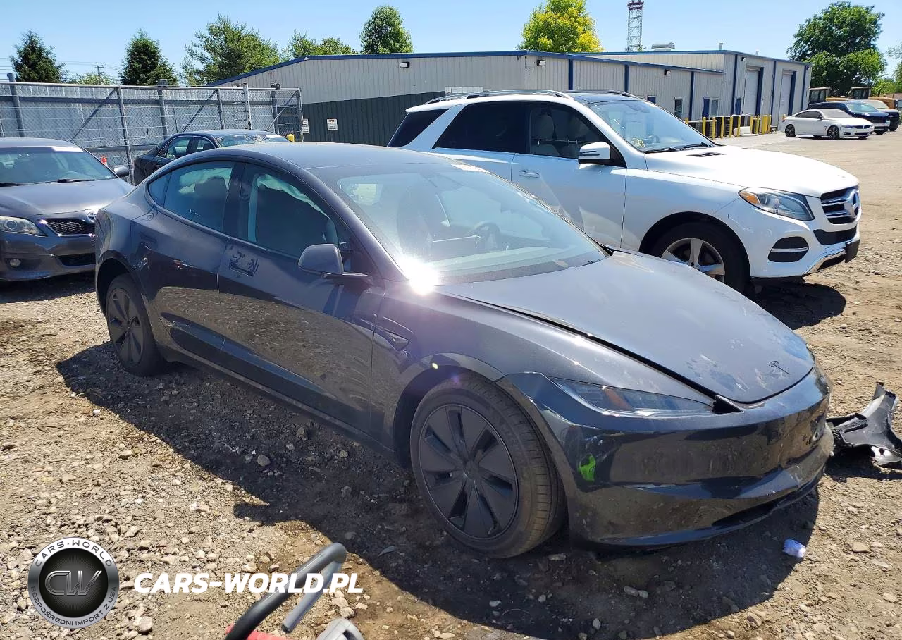 2026 Tesla Model 3 VIN:5YJ3E1EA1TF146385 - 4