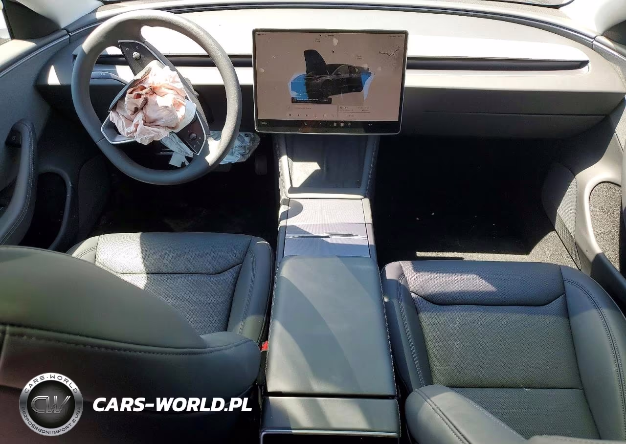 2026 Tesla Model 3 VIN:5YJ3E1EA1TF146385 - 8