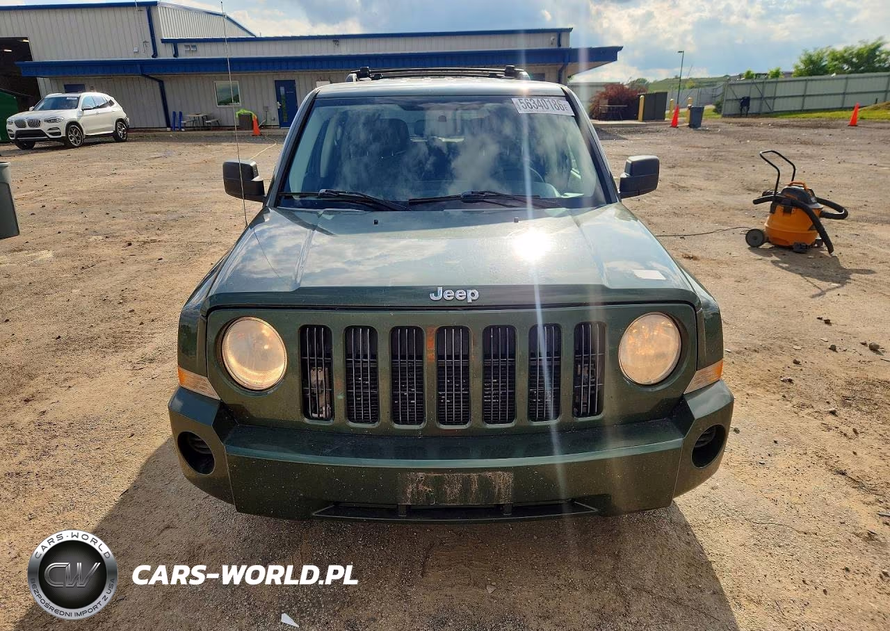 2007 Jeep Patriot Sport VIN:1J8FF28W87D418296 - 5