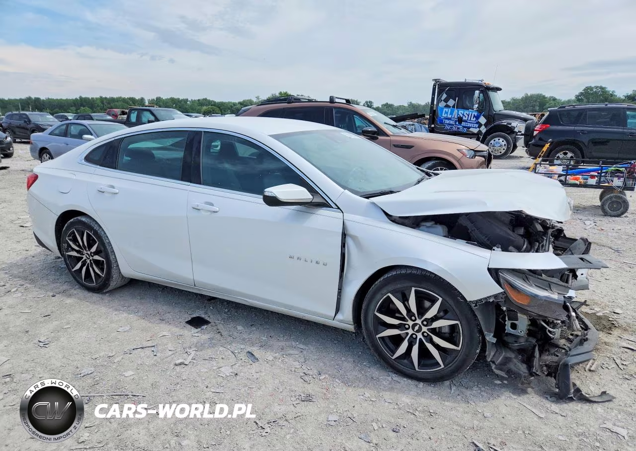 2018 Chevrolet Malibu Lt VIN:1G1ZD5ST2JF293214 - 4