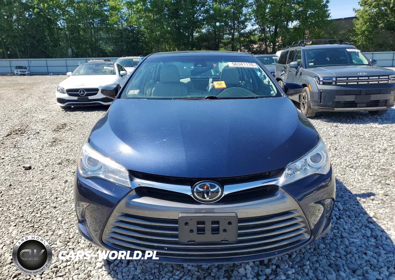 2015 Toyota Camry Xle VIN:4T1BF1FK7FU947393 - 5