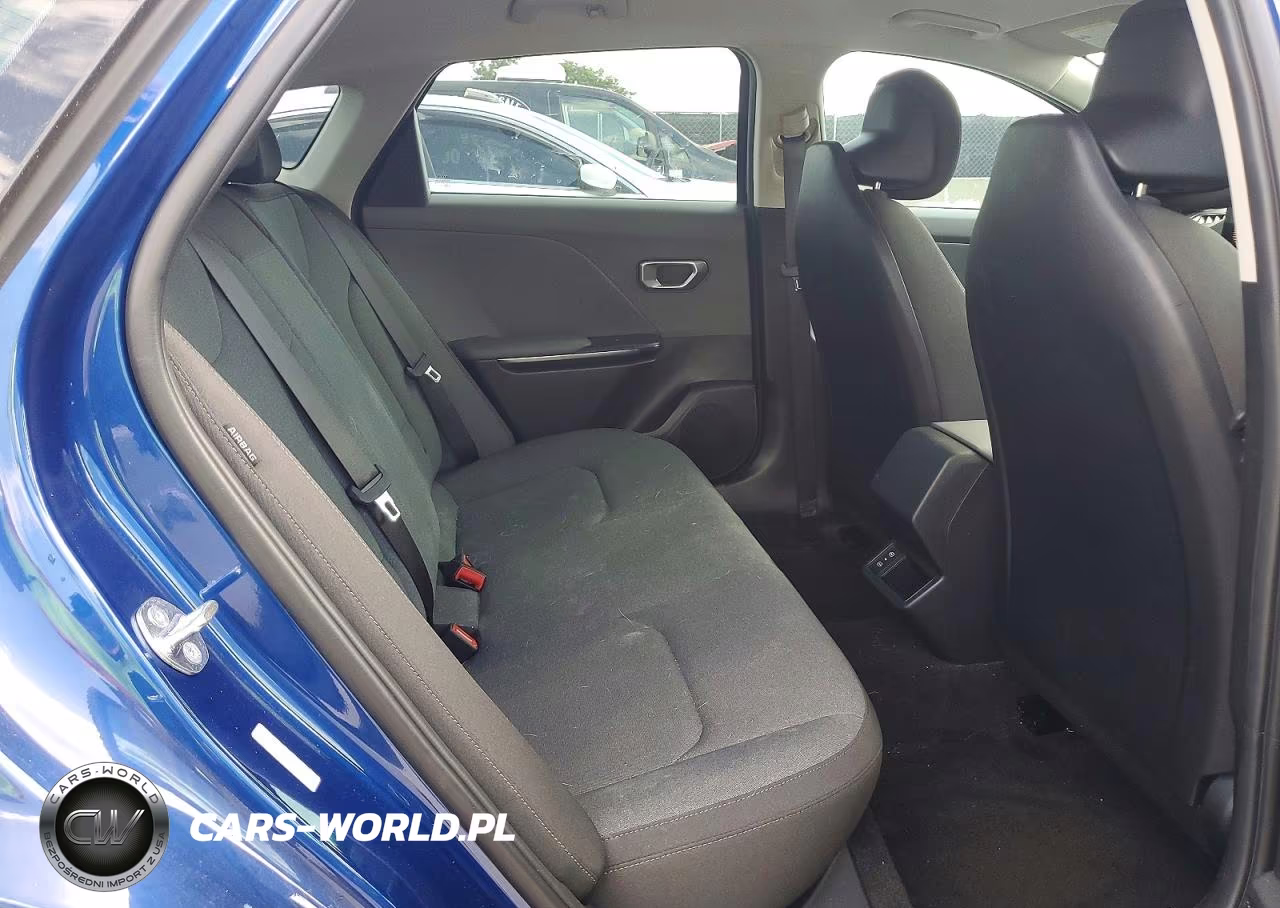 2025 Kia K4 Lxs VIN:3KPFT4DE6SE118577 - 10
