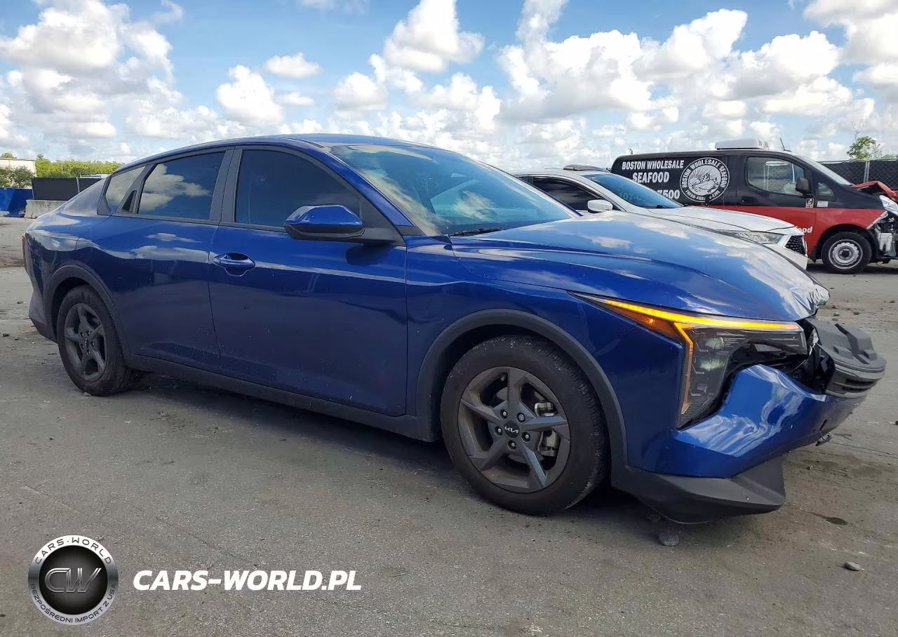 2025 Kia K4 Lxs VIN:3KPFT4DE6SE118577 - 4