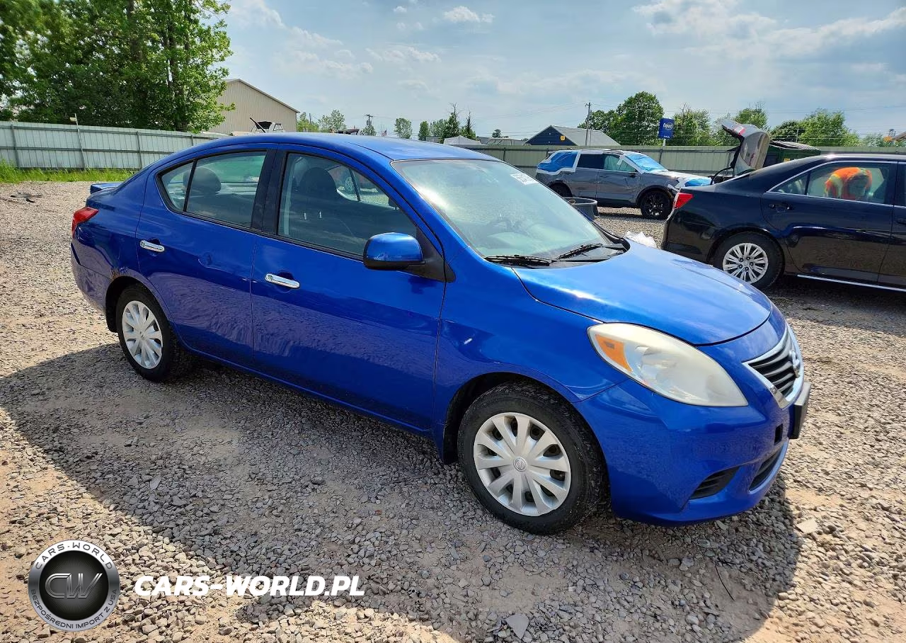 2014 Nissan Versa 1.6 S VIN:3N1CN7AP3EL826972 - 4