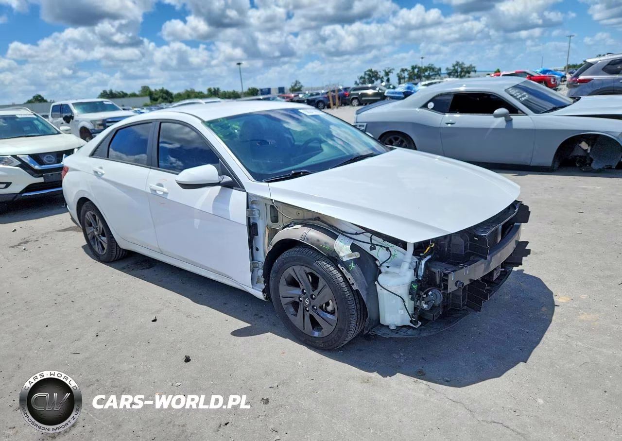 2021 Hyundai Elantra Blue VIN:KMHLM4AJ6MU011840 - 4