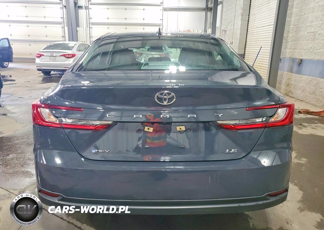 2025 Toyota Camry Le VIN:4T1DAACK2SU589223 - 5