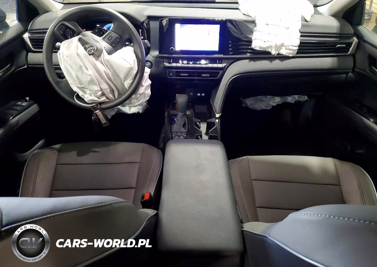2025 Toyota Camry Le VIN:4T1DAACK2SU589223 - 7