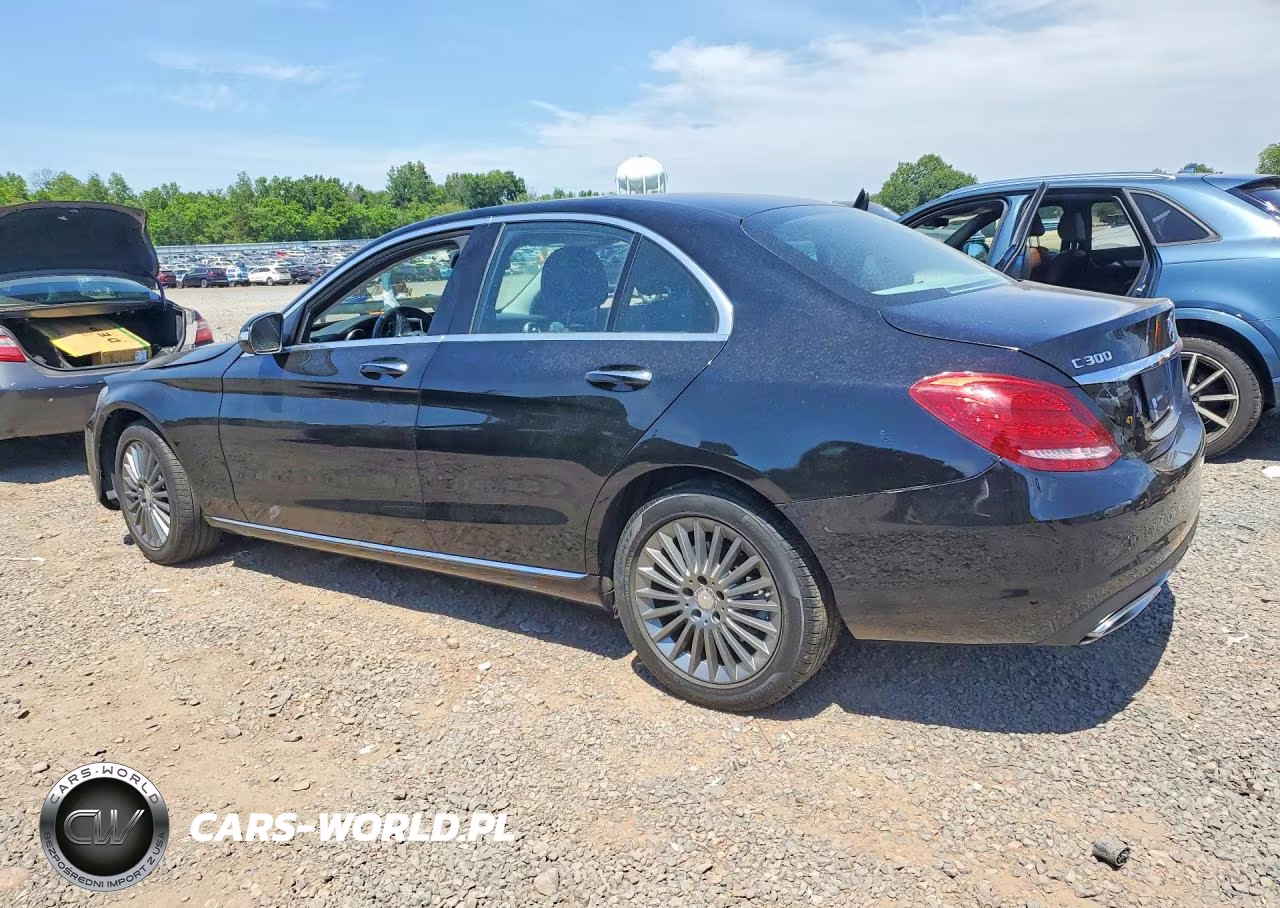 2015 Mercedes-Benz C 300 4Matic VIN:55SWF4KB7FU064186 - 2