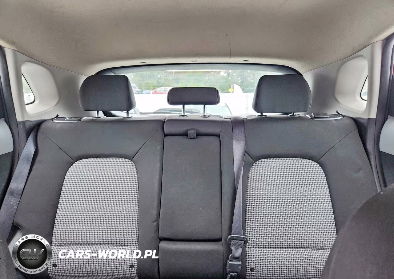 2021 Hyundai Kona Se VIN:KM8K1CAA3MU736469 - 10