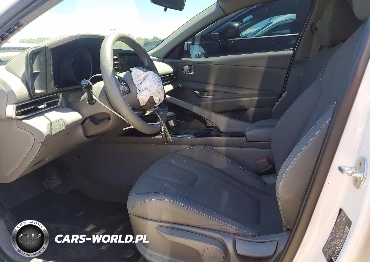 2023 Hyundai Elantra Blue VIN:KMHLM4AJ9PU039703 - 7