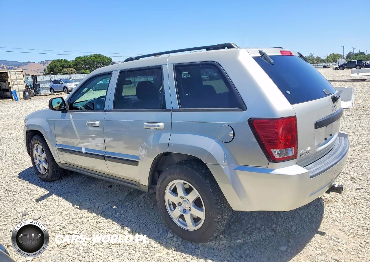 2009 Jeep Grand Cherokee Laredo VIN:1J8GR48K09C555925 - 2