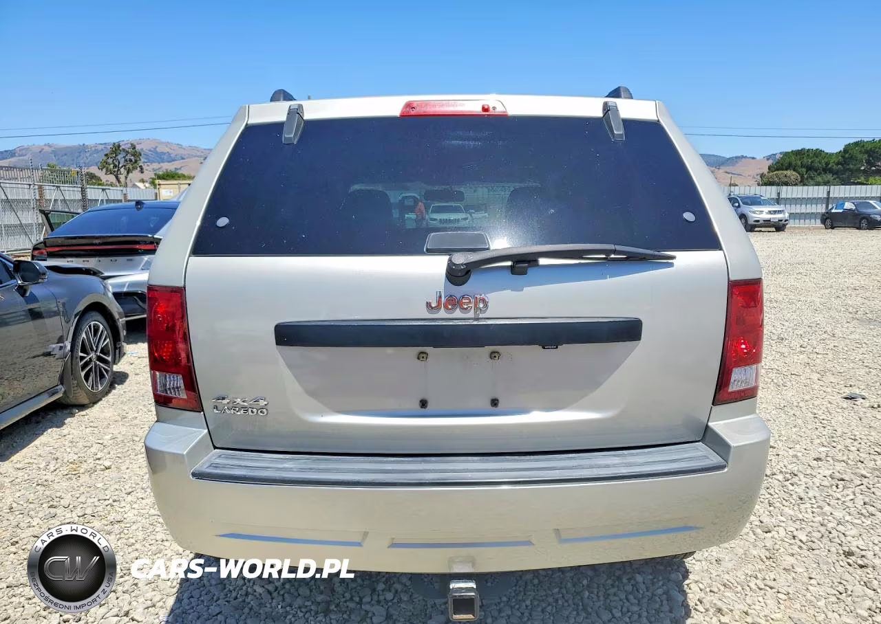 2009 Jeep Grand Cherokee Laredo VIN:1J8GR48K09C555925 - 6