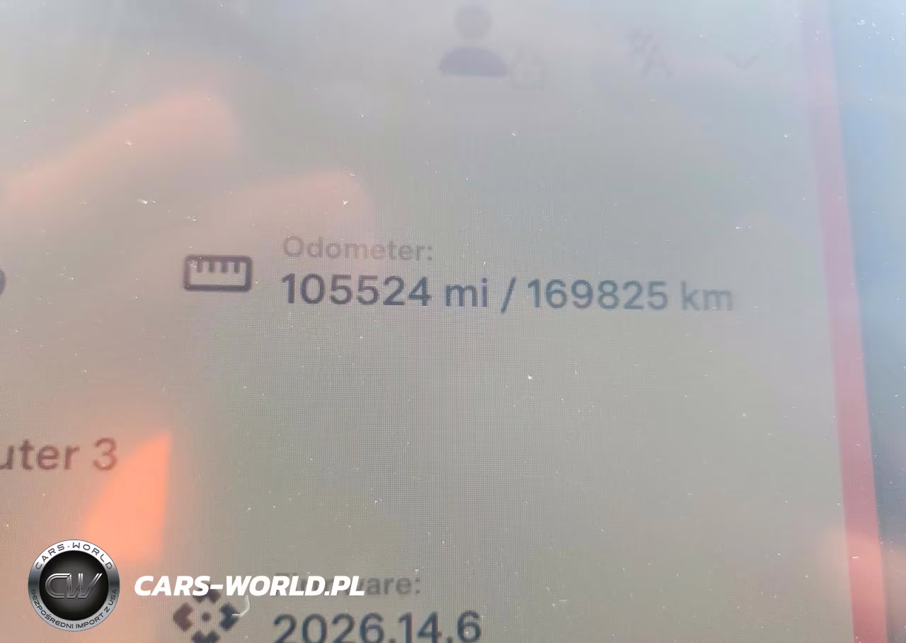 2023 Tesla Model Y VIN:7SAYGDEE4PF786989 - 9