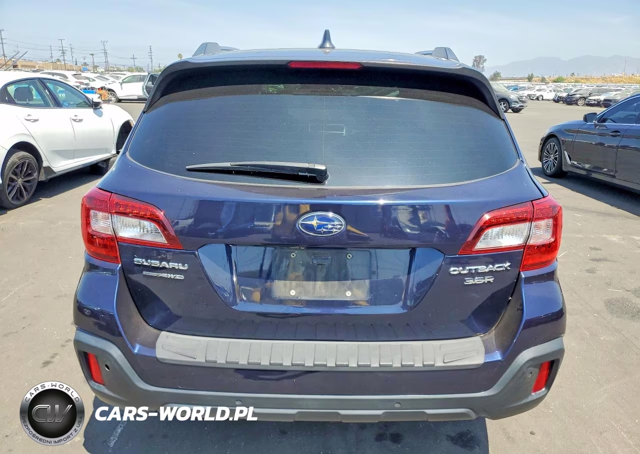 2018 Subaru Outback Touring VIN:4S4BSETC4J3373172 - 6