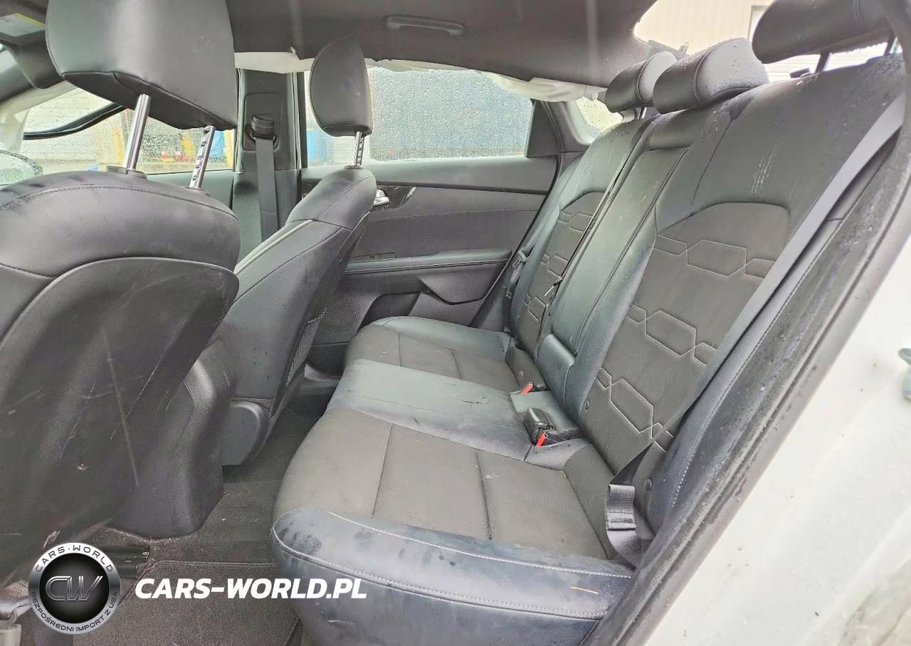 2024 Kia Forte Gt Line VIN:3KPF54AD3RE759203 - 10