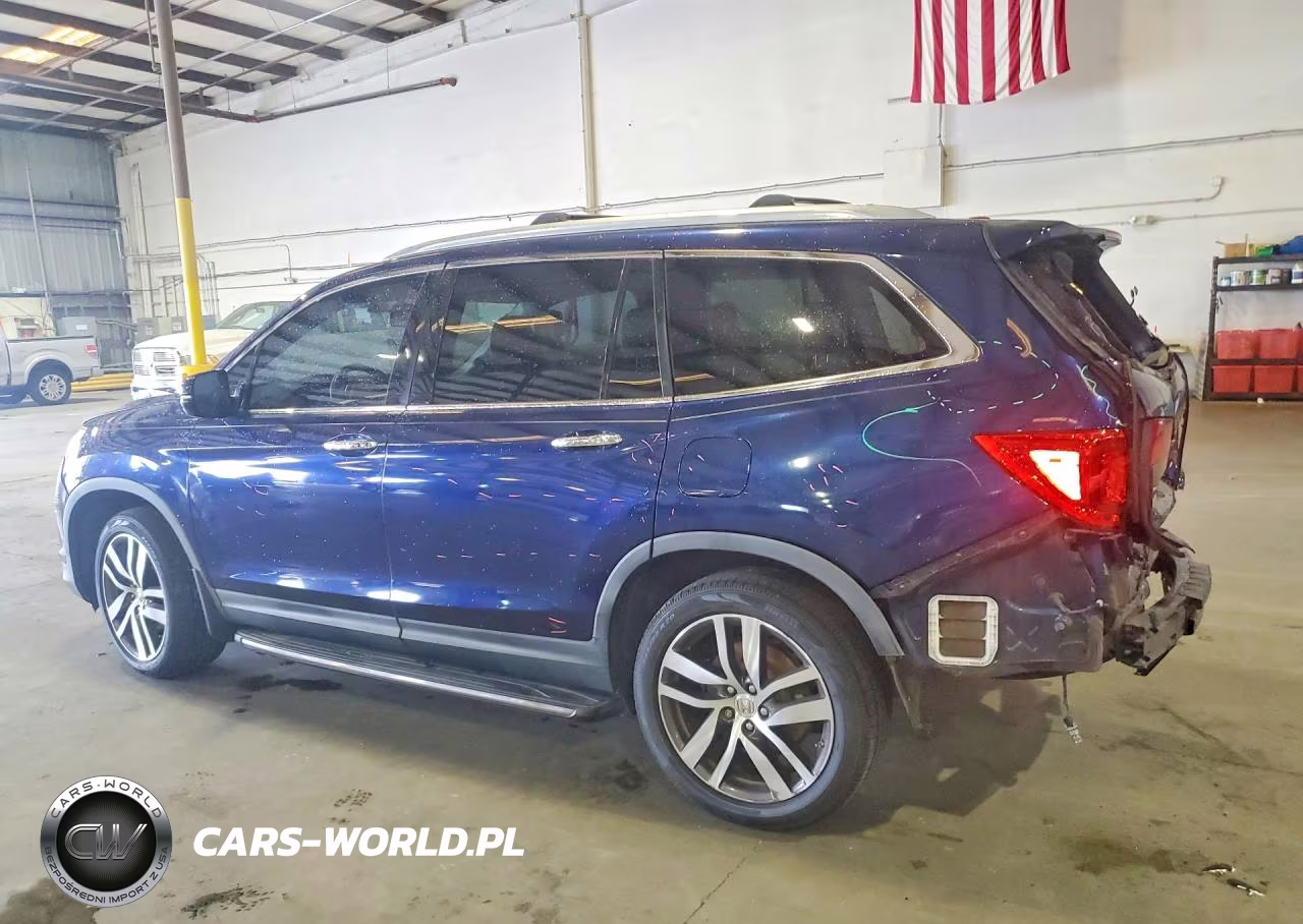 2017 Honda Pilot Touring VIN:5FNYF5H9XHB007956 - 2