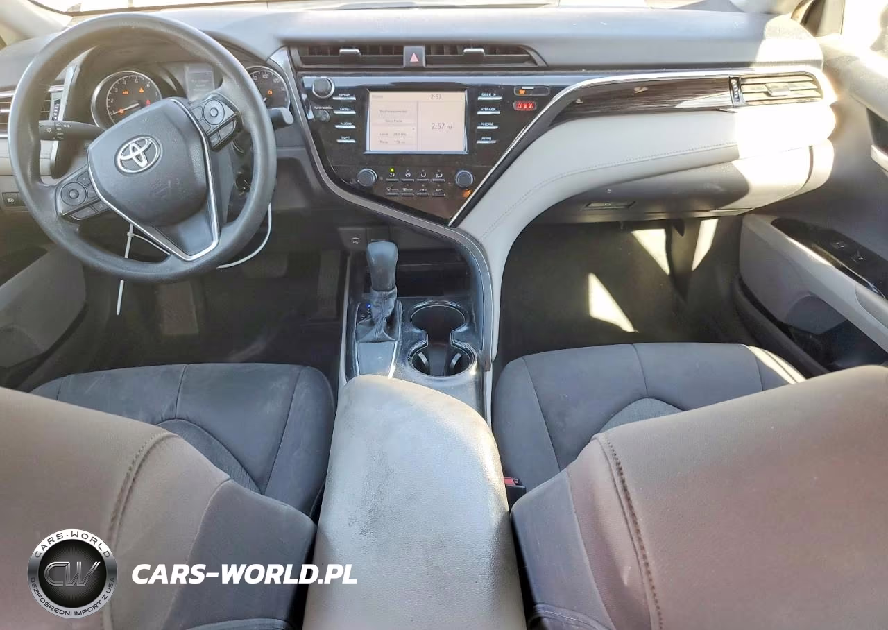 2018 Toyota Camry Le VIN:4T1B11HK3JU568122 - 8