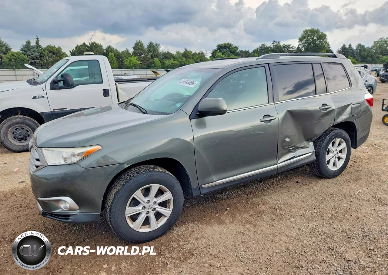 2013 Toyota Highlander Plus