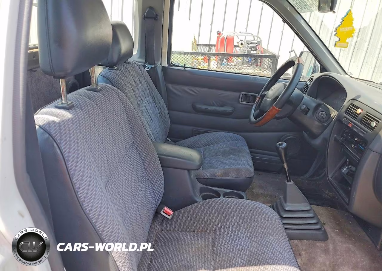 1996 Nissan Truck VIN:1N6SD16S9TC375171 - 10