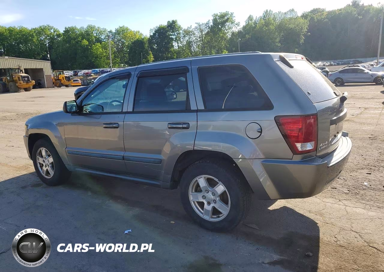 2007 Jeep Grand Cherokee Laredo VIN:1J8GR48K87C640637 - 2