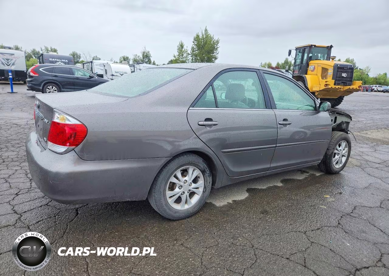 2006 Toyota Camry Le V6 VIN:4T1BF30K26U623918 - 3