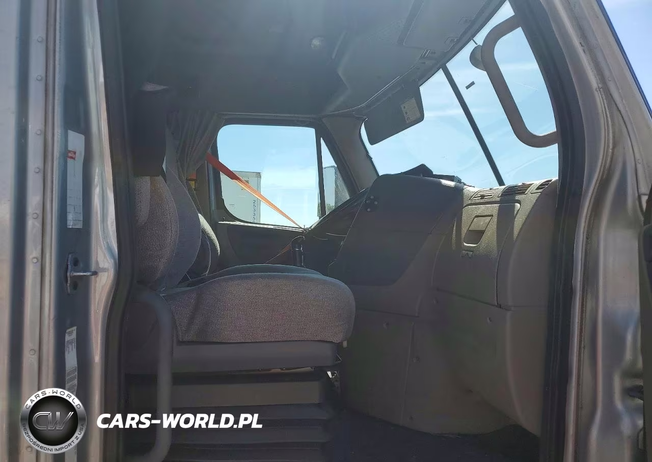 2015 Freightliner Cascadia 1 - Semi Truck VIN:3AKJGLD51FSGH6550 - 5