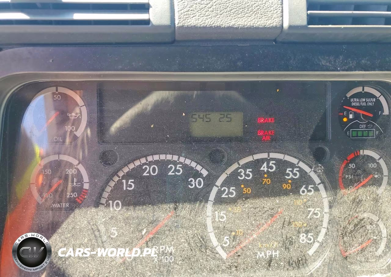 2015 Freightliner Cascadia 1 - Semi Truck VIN:3AKJGLD51FSGH6550 - 8