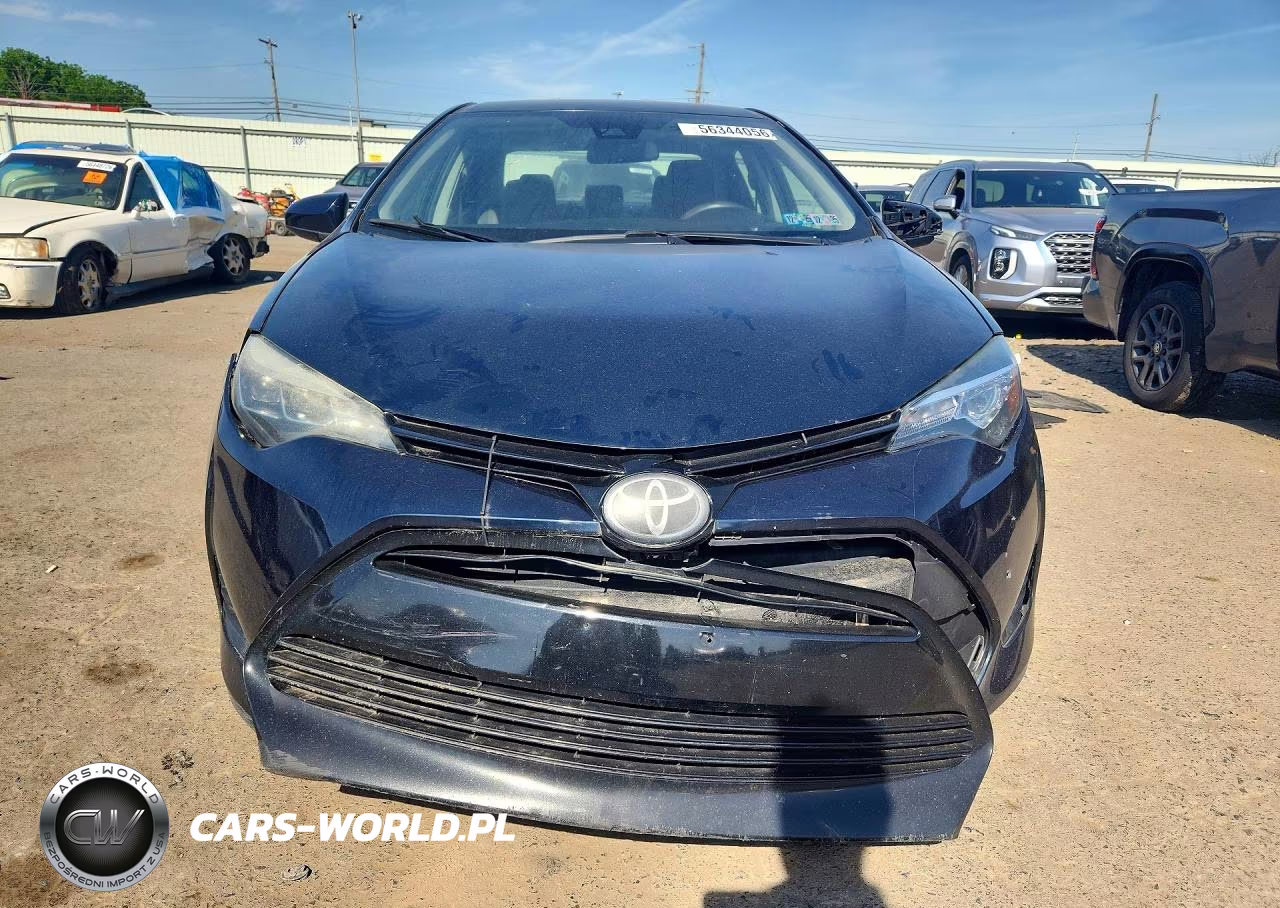2018 Toyota Corolla Le VIN:2T1BURHE5JC994377 - 5